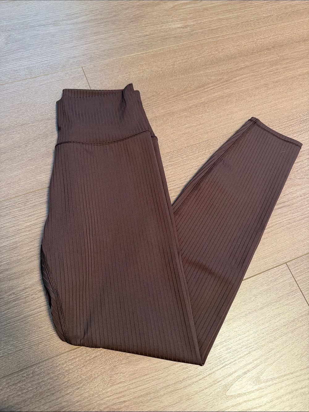 Vuori All The Feels Legging in Cocoa